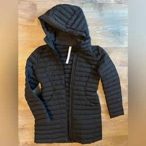 Like new Lululemon Pack it Down long 6 medium winter down puffer coat jacket